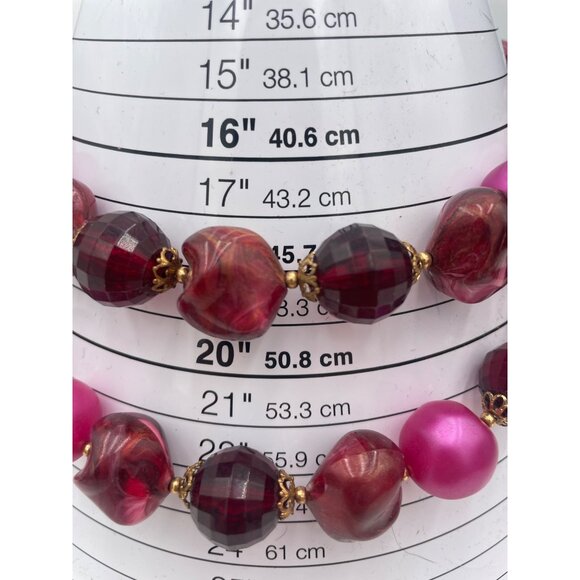 Art Deco 1950 Necklace Pink Red Acrylic Beads GoldTone Leaf Clasp Layered Design - Picture 5 of 6